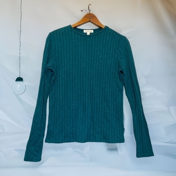 🟢 Prologue LS Basic Tee - Picture 3 of 10